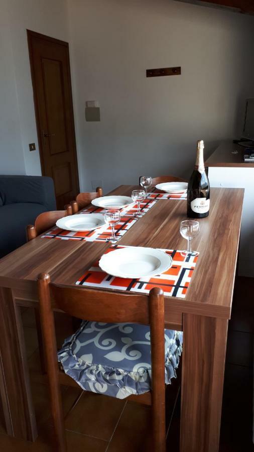The Silence Holiday Apartment Lezzeno Εξωτερικό φωτογραφία